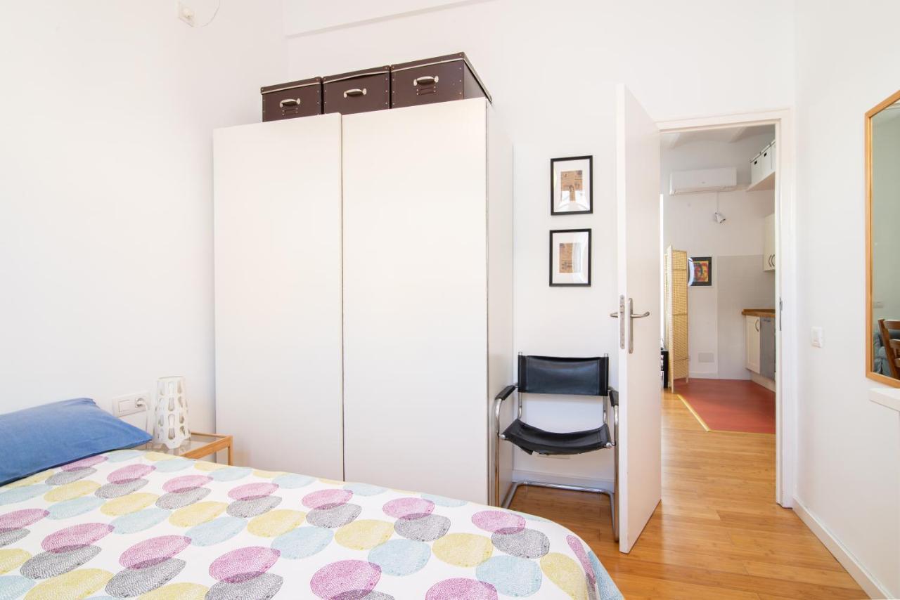 Barcelona Cozy Apartment Экстерьер фото