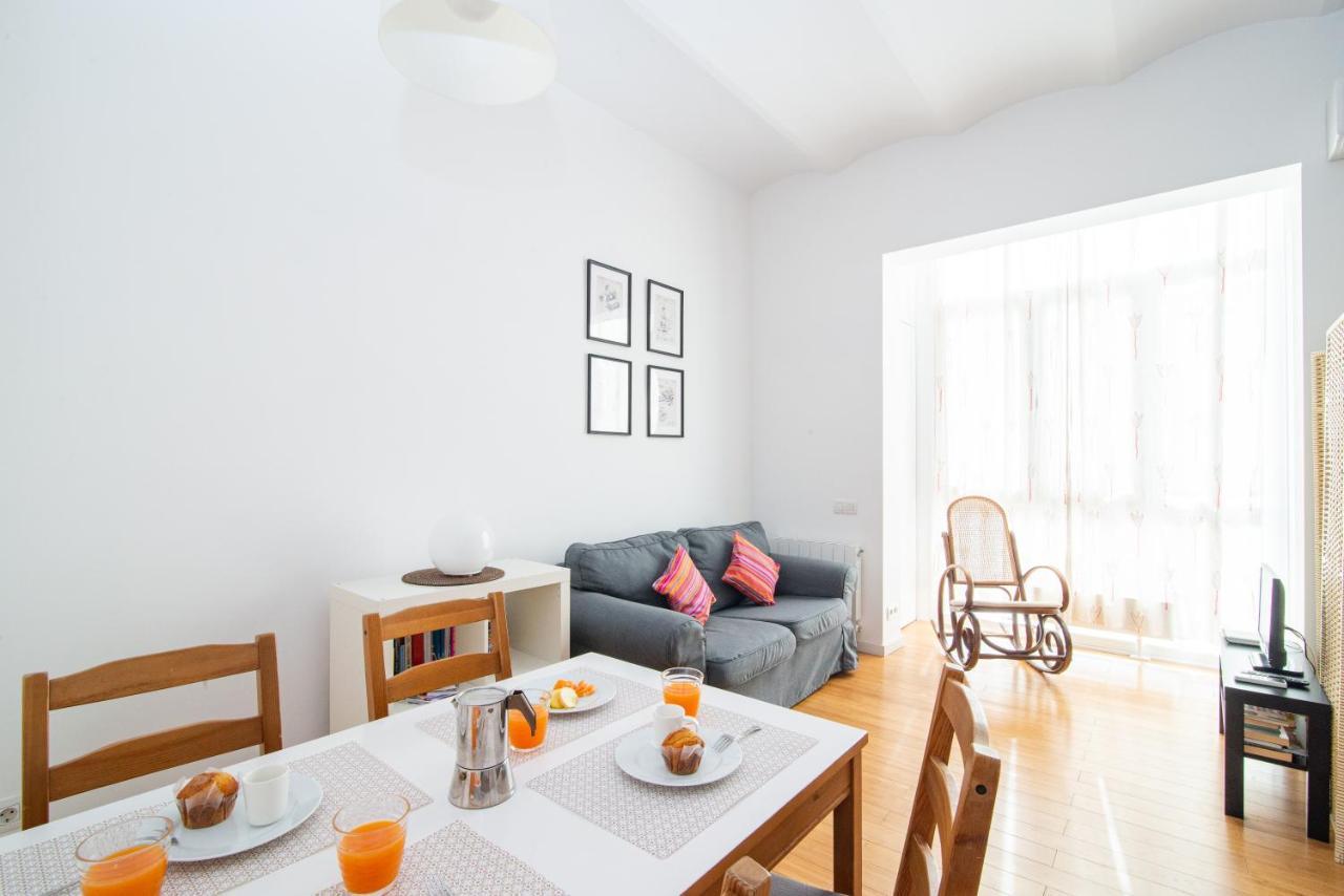 Barcelona Cozy Apartment Экстерьер фото