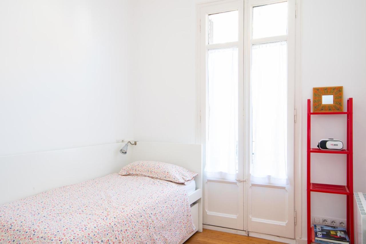 Barcelona Cozy Apartment Экстерьер фото